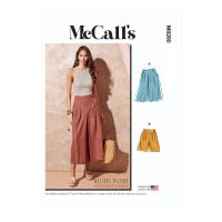 Tipar pantaloni evazati cu pense in talie  M 8260